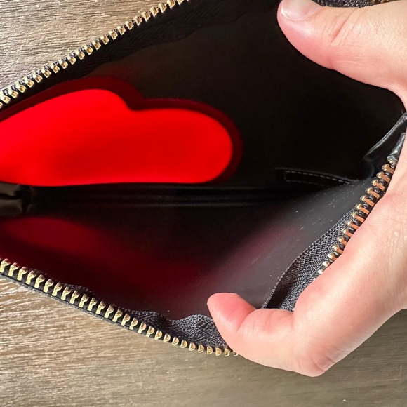 Heart Clutch - Picture 2 of 3